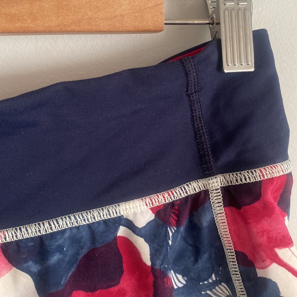 Lululemon Run: Speed Short size 6 
Inky Floral Ghost Inkwell Bumble Berry - Picture 7 of 12